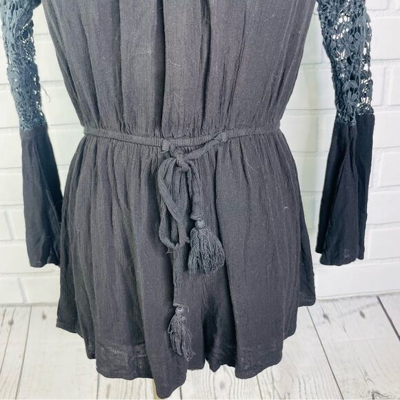 Hint of Blush Black 3/4 Sleeve Off Shoulder Romper - Medium - Picture 3 of 9
